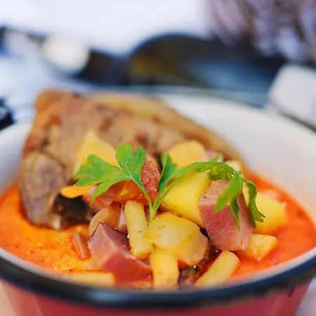 Sirocave Barlang Apartment *